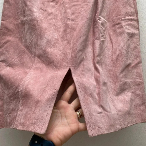 VINTAGE - Light Pink 1980’s Bohemian Danier Suede Leather Skirt - Picture 8 of 9
